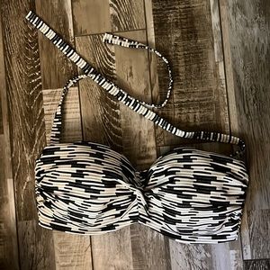 NWOT Victoria’s Secret Bikini top